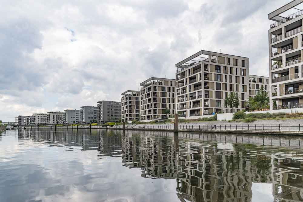 Wohnhäuser im Hafen