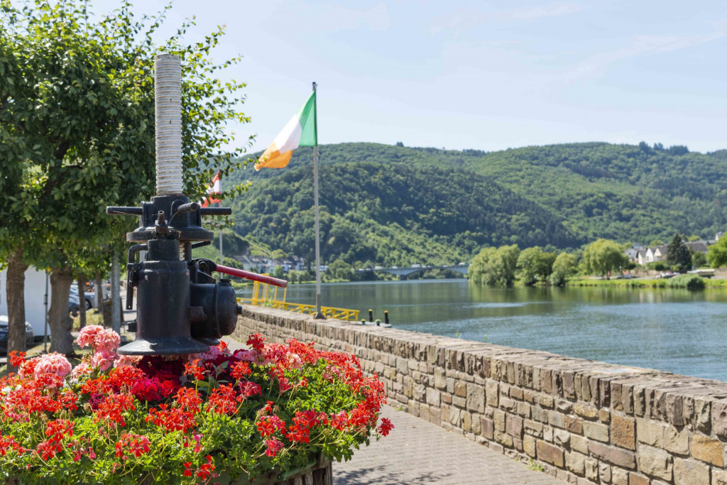 Moselpromenade in Zell