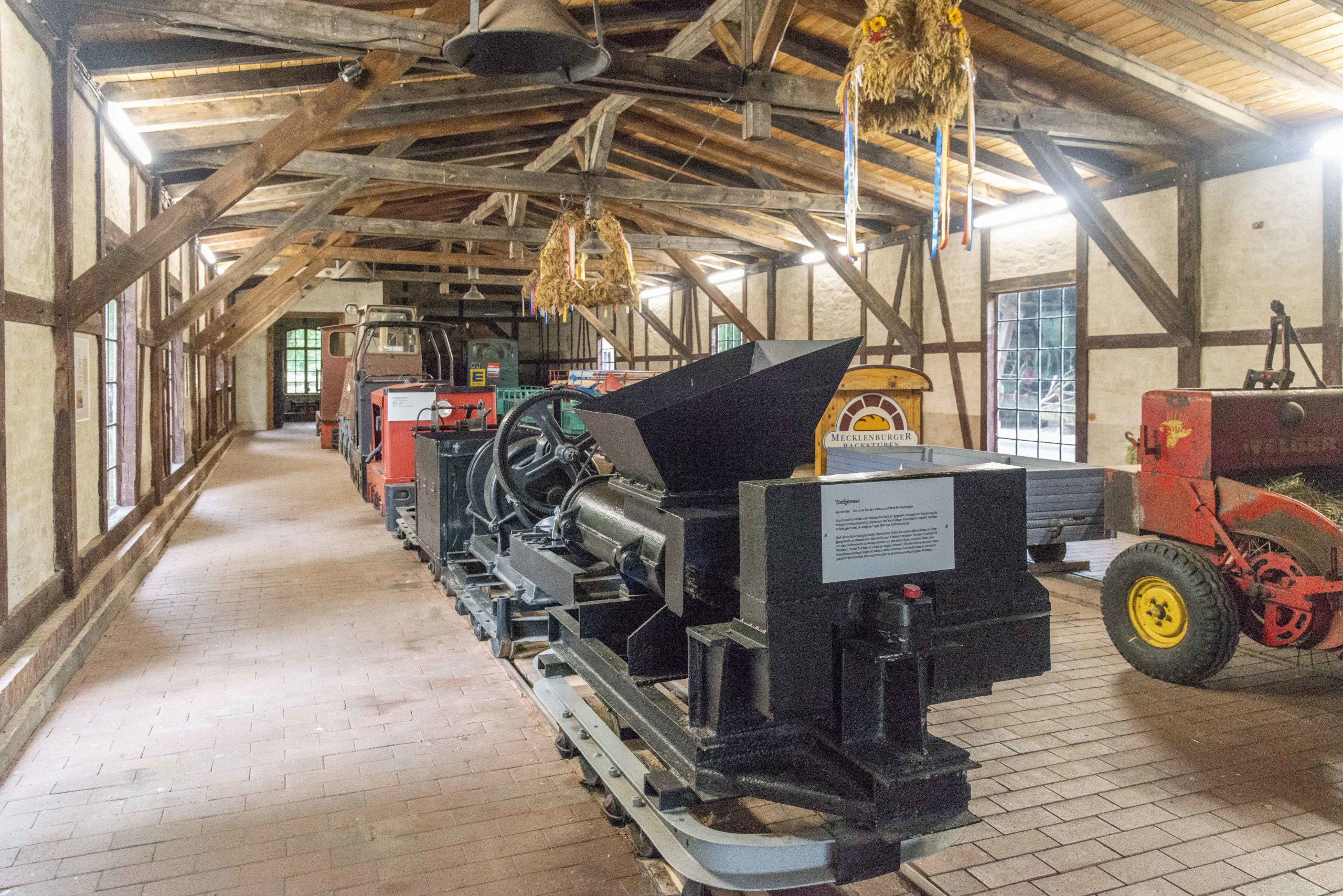 landwirtschaftliche Geräte im Agroneum Alt-Schwerin