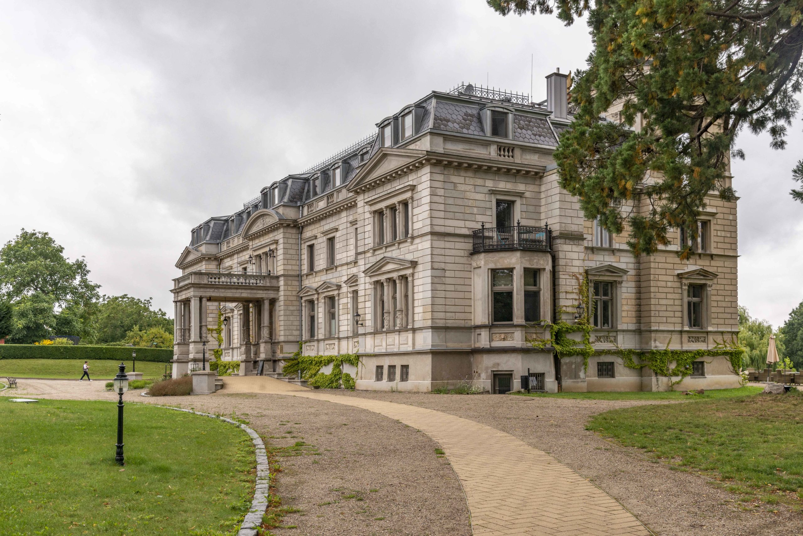 Schloss Kaarz bei Sternberg