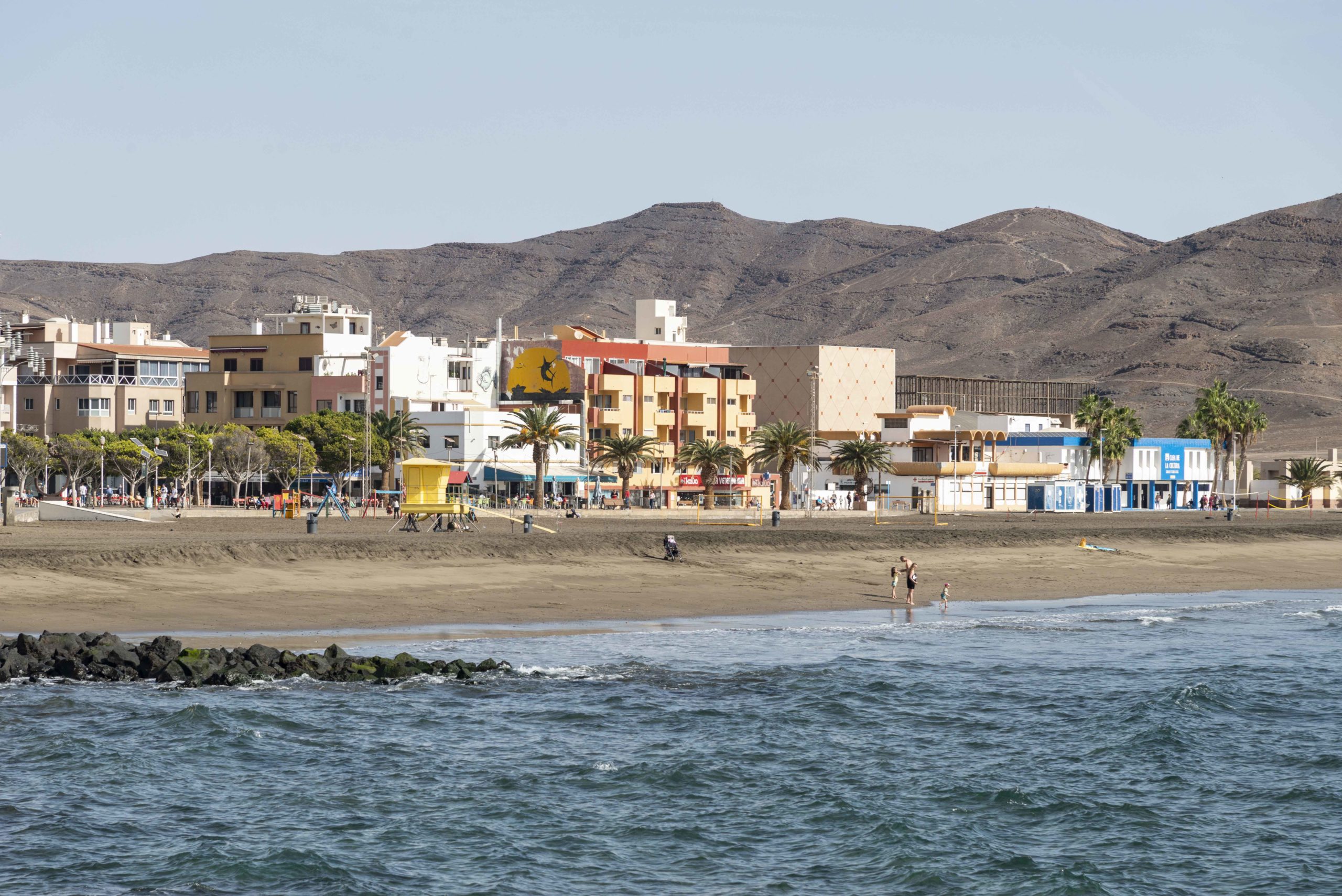 Blick auf Strand und Promenade